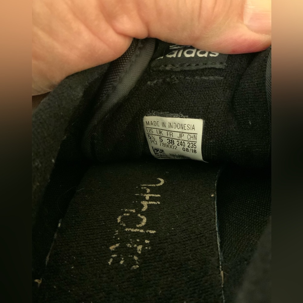 ADIDAS - Picture 7 of 7